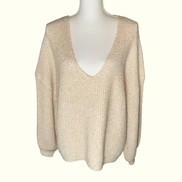 Boden Ivory Sparkle Ribbed Fluffy V-Neck Sweater Oversized Metallic Thread Sz 12 - Picture 2 of 15